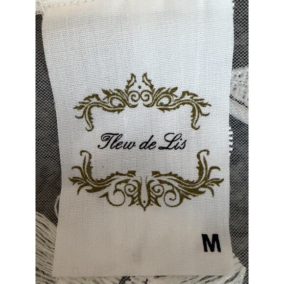 Flew de Lis Tunic Top Womens M White Sheer Embroidered Lace Fairy Angelcore 3D - Picture 8 of 9